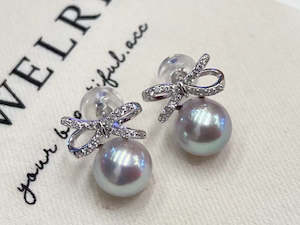 Bow Akoya Pearl Stud Earrings