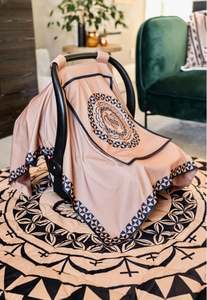 Capsule Covers: Capsule cover in Melomelo