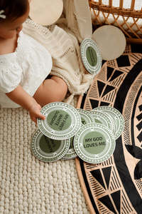 Gifts: Milestone Discs - English