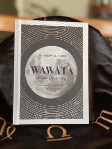Books: Wawata: Moon Dreaming by Hinemoa Elder