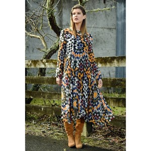 Curate - Feeling Myself Dress - Stars - Peonies of Martinborough