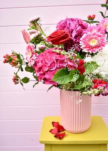 Valentines Day Flowers Christchurch: Luxe Sweetheart Valentine's Vase