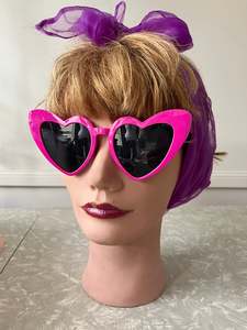 Jewellery: HOT PINK HEART SUNGLASSES