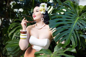 Splendette Jewellery: Salty heavy carve bead necklace