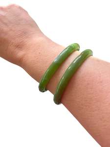 Jewellery 1: GREEN BANGLE