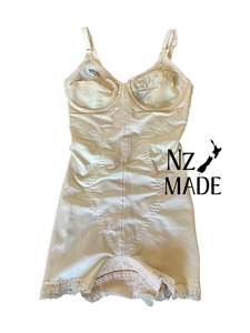 Sz 10: HICKORY BOYLEG SHAPEWEAR  12C