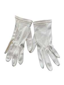 Gloves: CREAM WRISTLIT GLOVES