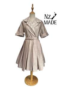 Vintage Dresses: AN ANTHONYS ENBROIDERED DRESS | 12