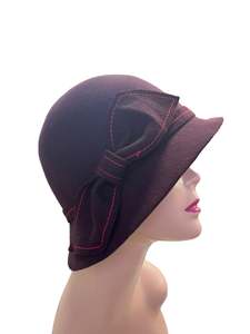 PLUM CLOCHE HAT