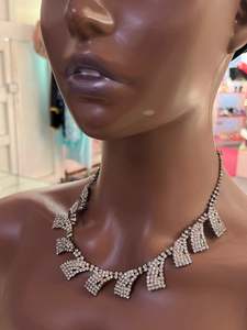 Vintage Retro Jewellery: DIAMANTE NECKLACE & EARRINGS