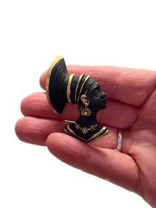 ART DECO BLACKMOOR BROOCH