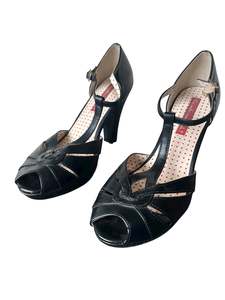 Rewind Shoes: BAITS BLACK BLOCK HEELS | 10