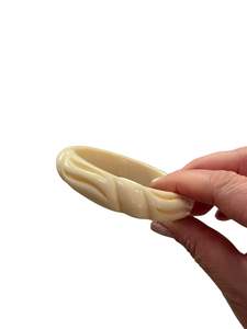 Jewellery 1: CREAM CARVE BANGLE