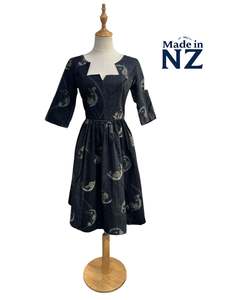 Dresses 1: CRYCRYCRY NAVY DRESS | M