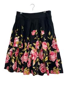 Sz 12: LINDY BOP BLACK ROSE SKIRT | 12