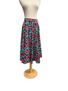 Sz 10: RED & BLUE ROSE SKIRT | 10
