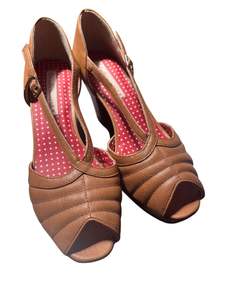 BAIT BROWN BLOCK HEELS | 9