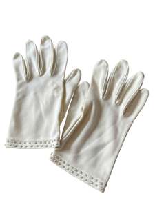 CREAM & PEARL GLOVES