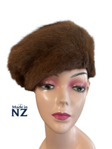 Fake Real Fur Stoles: MOONEYS (NZ) FUR HAT