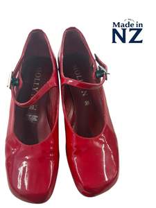Rewind Shoes: MOLLY N RED HEELS | 38