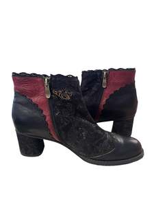 HELLIUM LEATHER BROCADE ANKLE BOOTS | 40