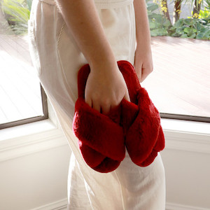 Crossover Plush Slippers - Burgundy