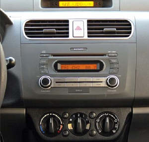 Factory Stereo: SUZUKI SWIFT 2004 - 2010 CD AUX  MP3 SD Stereo