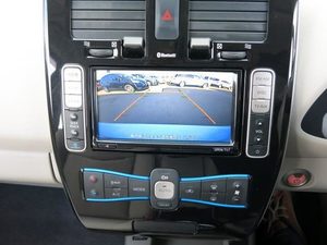 Camera Alarm: NISSAN LEAF / eNV200 Fully integrated camera with installed