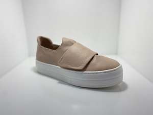 D J: Sendi Leather Sneaker D & J