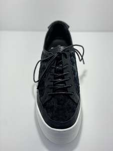 D J: Serenos Leather & Mesh Sneaker D & J