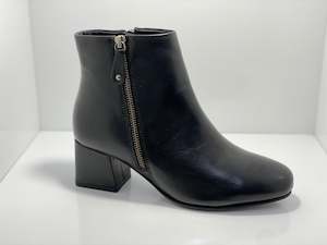 Quon Leather Boot