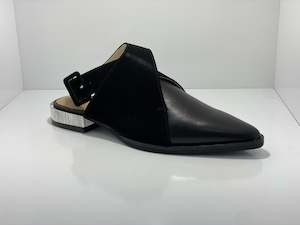 Court: Keep Flat Chaos & Harmony Wrap Around Ankle Strap