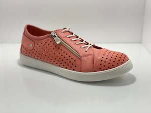 Cabello EG17 - Zip & Lace