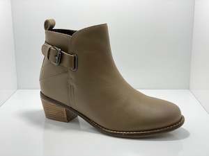 Lesana: Mandy Boot - Buckle