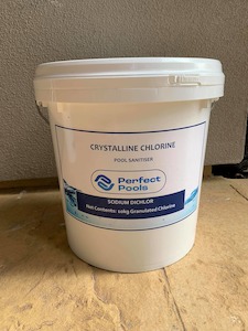Pool Chemicals Nz: Crystalline Chlorine 10kg – Stabilised Granular Dichlor for Pools & Spas