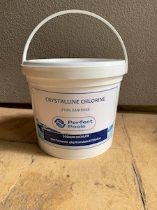 Pool Chemicals Nz: Crystalline Chlorine – Sodium Di-Chlor Pool & Spa Sanitizer (4kg Pail)