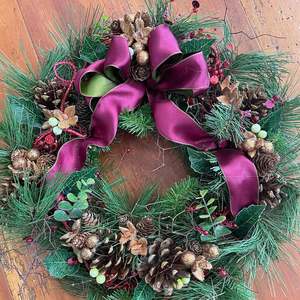 Christmas 1: Medium Christmas Wreath - Burgandy Satin Bow