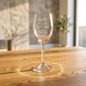 Engraved Wine Glasses: Personalised Wine Glass for Mum