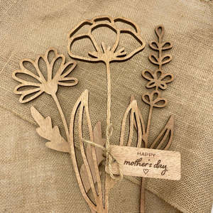 Gifts: Wooden Flower with Mother's Day Tag
