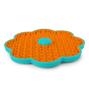 Bowls Feeding: AFP Calming Pals Lick A Disk