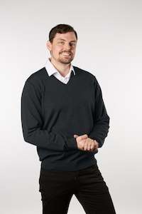 Knitwear: V Neck Merino Pullover - Black