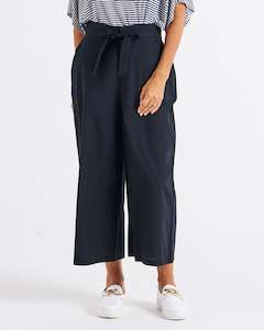 Betty Basic 1: Cabo Crop Pant