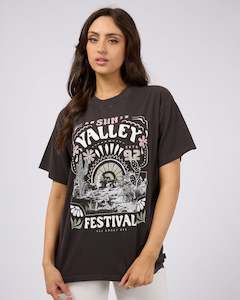 All About Eve: Sun Valley Oversized Tee