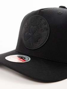 Headwear: NBA Black On Black Flex 110 Snapback - Boston Celtics