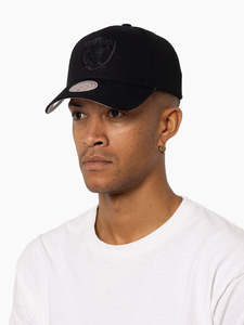 NFL Black On Black Flex 110 Snapback - Oakland Raiders