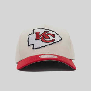 Menswear: NFL Off White Pro Pinch Snapback - Kansas City Chiefs