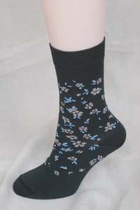 Manuka Flowers Merino Sock - Dark Olive