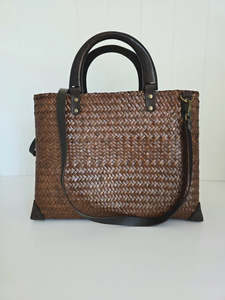 Isara Tote