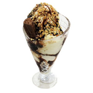 Desserts: D21. Chocolate Sundae