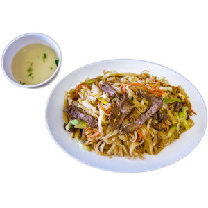 Noodle Salads: S16. Beef Stir Fry Noodles (Choice of rice noodle or egg noodle)